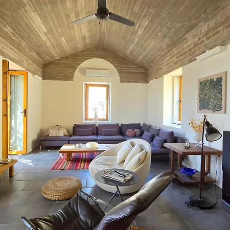 Uzun Ev - Architectural Gem - Contemporary Rustic With Stunning Valley View * 达特恰