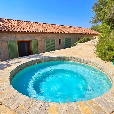 Uzun Ev - Architectural Gem - Contemporary Rustic With Stunning Valley View